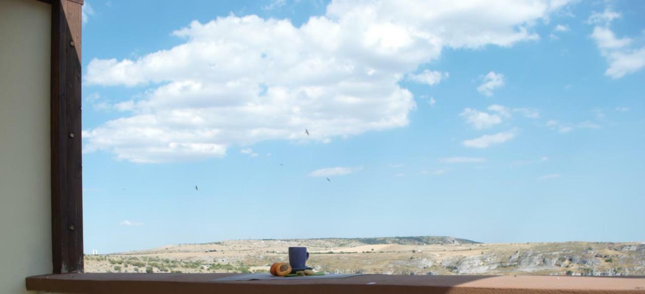 Uno Sguardo Sui Sassi Bed & Breakfast Matera Bagian luar foto