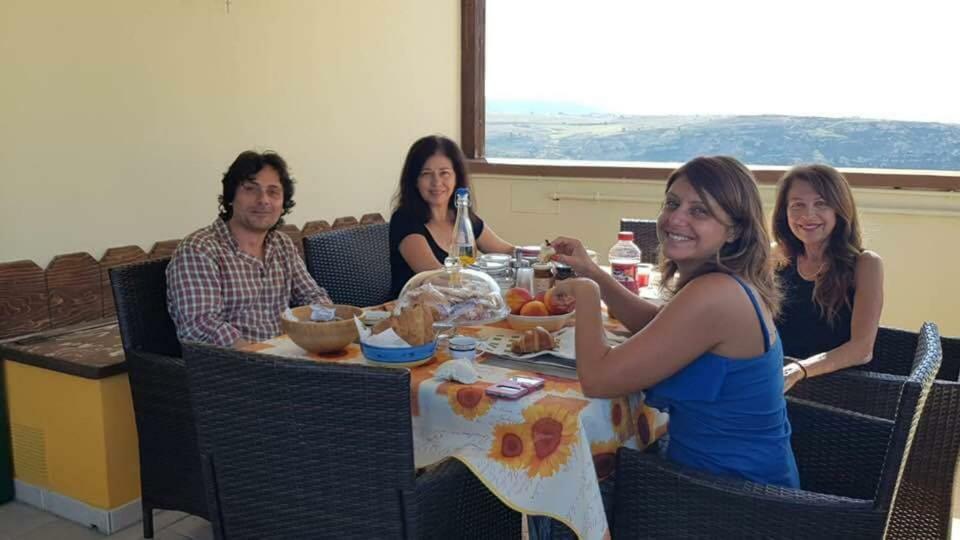 Uno Sguardo Sui Sassi Bed & Breakfast Matera Bagian luar foto